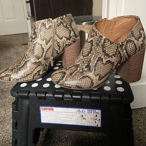 Snake boots